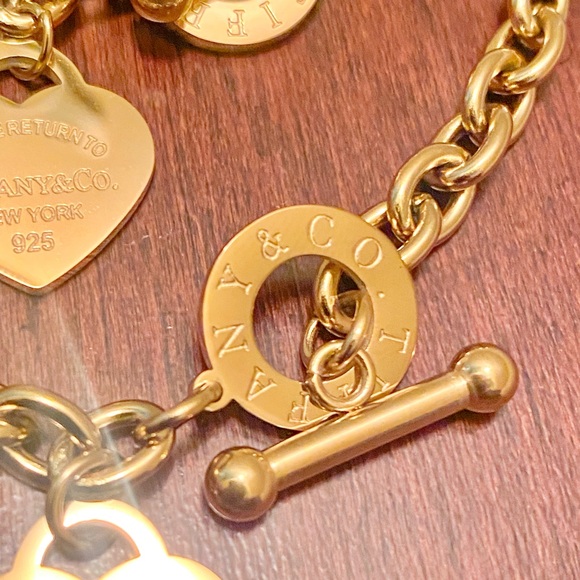 New Gold-Plated Stainless Steel Necklace Bracelet Earrings Set with Heart Design - Picture 5 of 16